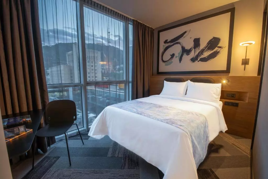 هتل رادیوس تفلیس